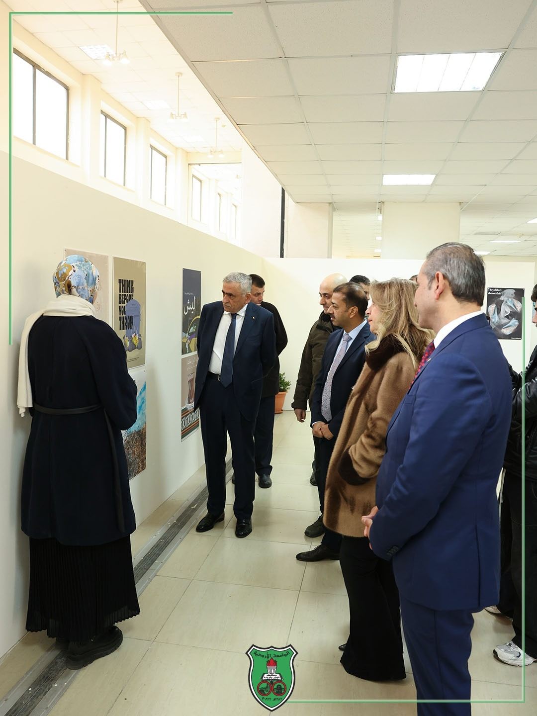 افتتاح المعرض الفني لكلية الفنون والتصميم في الجامعة الأردنية