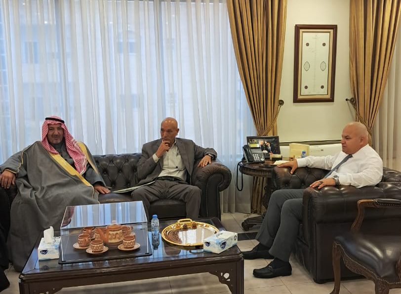 بحث تعزيز التعاون بين وزارة العمل والجمعيات الخيرية