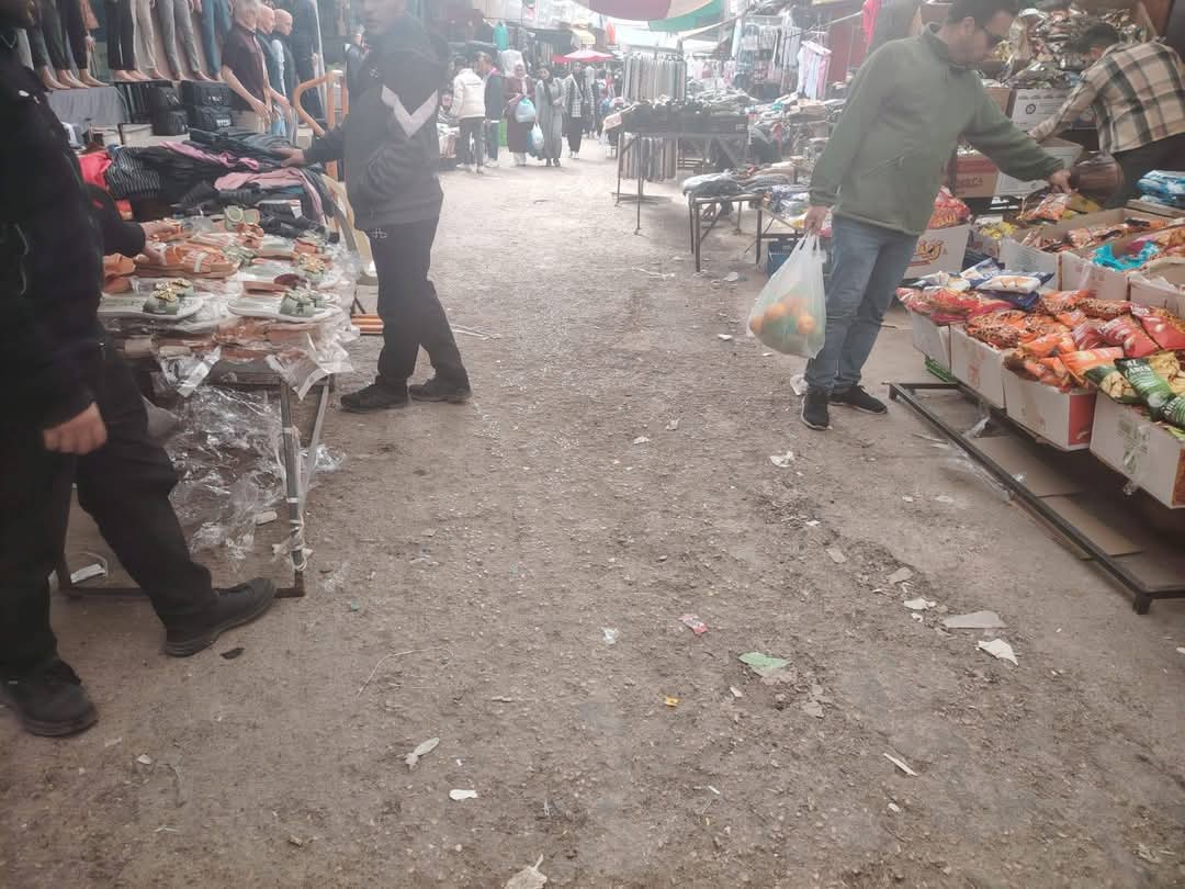 تحرير 165 مخالفة خلال جولات على الأسواق في عجلون