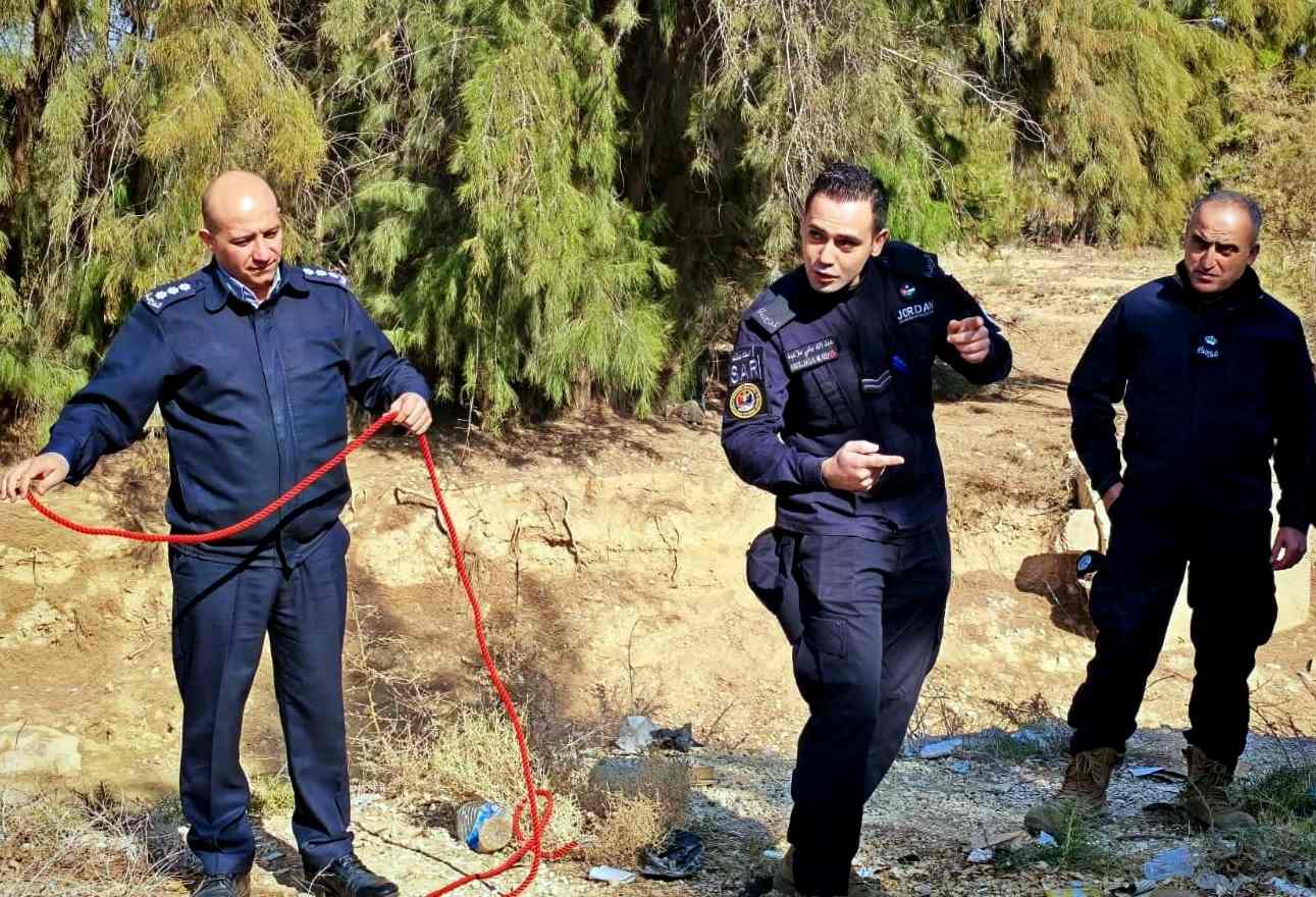 بلدية الأزرق تنظم ورشة حول إدارة مخاطر الكوارث 