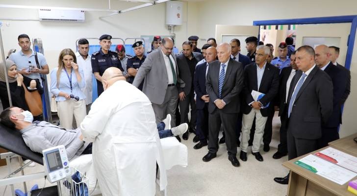 وزير الداخلية يتابع تمرين طوارئ صحية في جابر