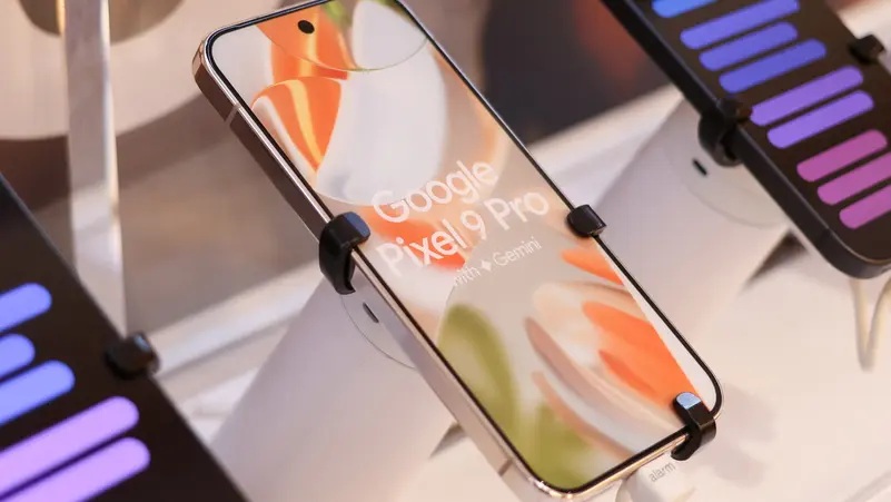 غوغل توسع ميزة تسجيل المكالمات عالميًا لهواتف بيكسل