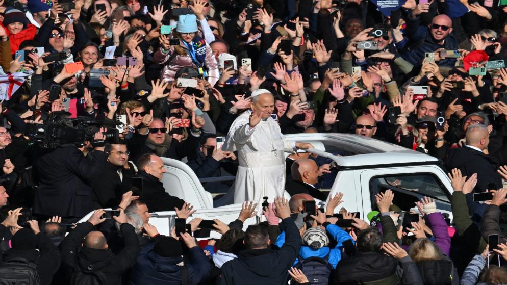 البابا لاوون الرابع عشر يبدأ أول جولة خارجية الخميس