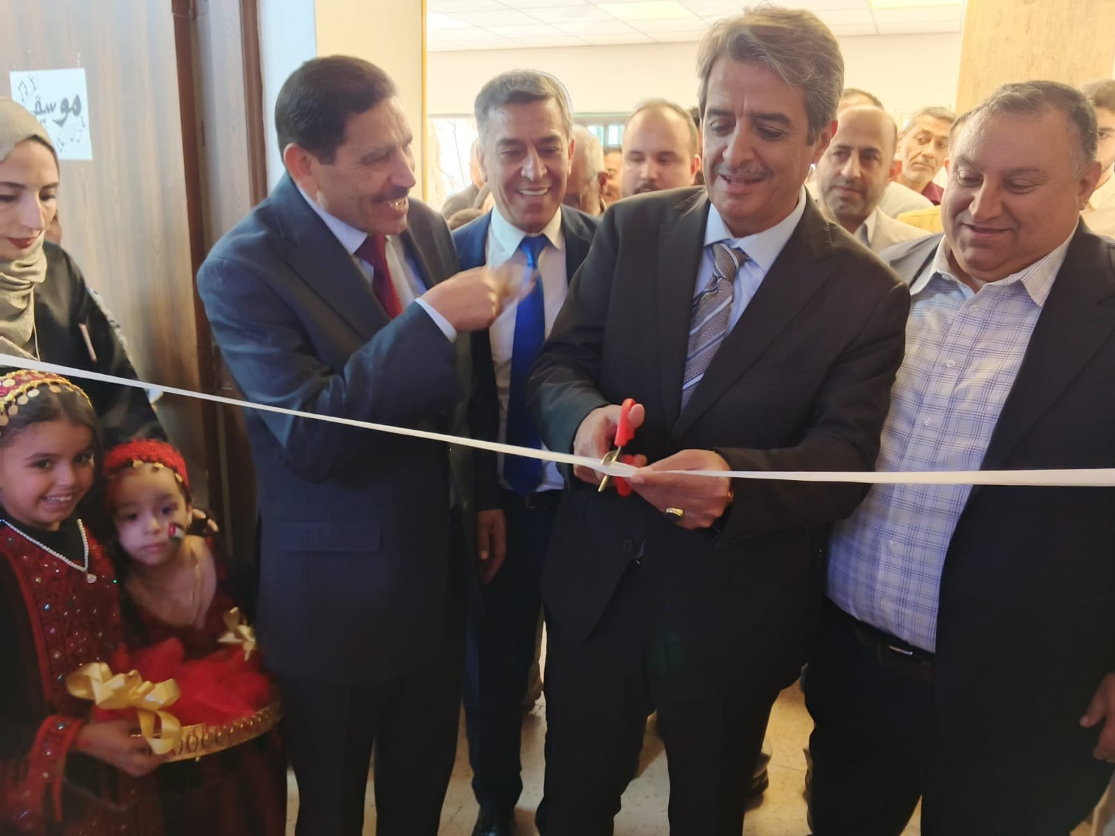 وزير الشباب يفتتح مركز تدريب الفنون الجميلة في المفرق