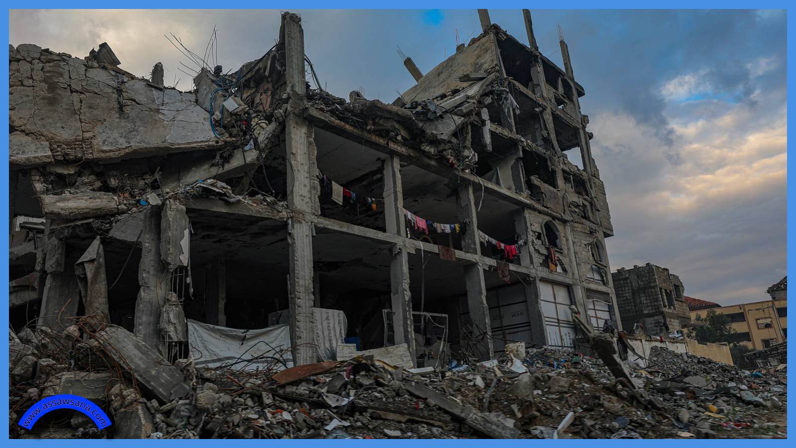 تطور خطير ..  عصابة مسلحة في غزة تجبر السكان على النزوح