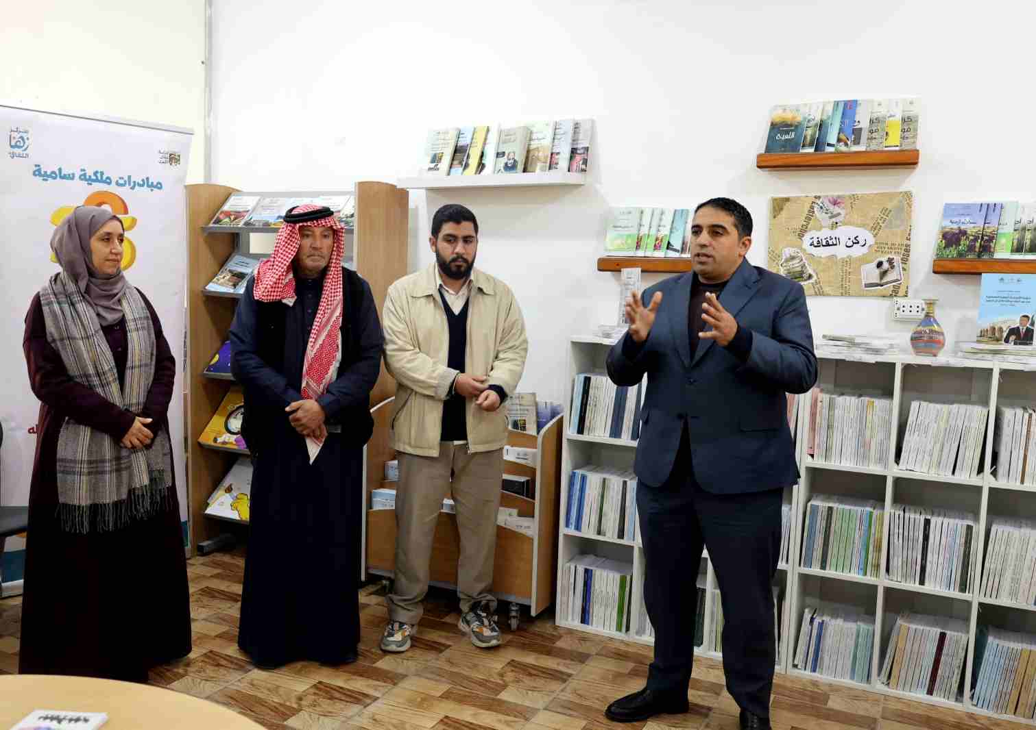 افتتاح ركن مكتبة بمركز زها الثقافي بالزرقاء