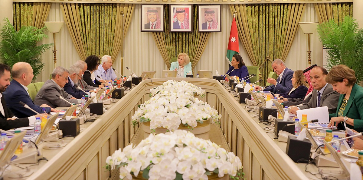 ثقافة الأعيان تطلع على الاستراتيجية الوطنية للقراءة