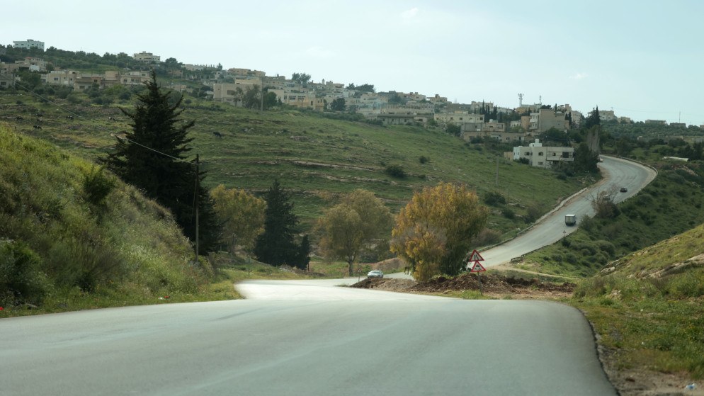 طقس لطيف يسيطر على المملكة يتبعه انخفاض وأمطار خفيفة الأربعاء