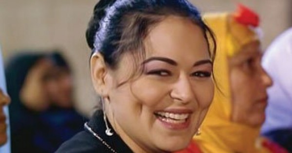 الوسط الفني يفجع بوفاة نيفين مندور 