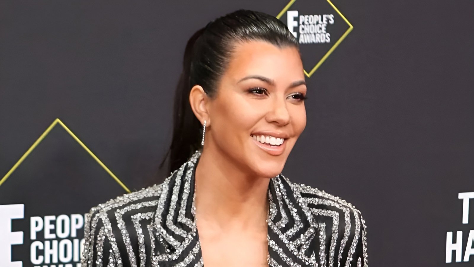 شائعات الحمل تطارد كورتني كارداشيان وهكذا ردّت