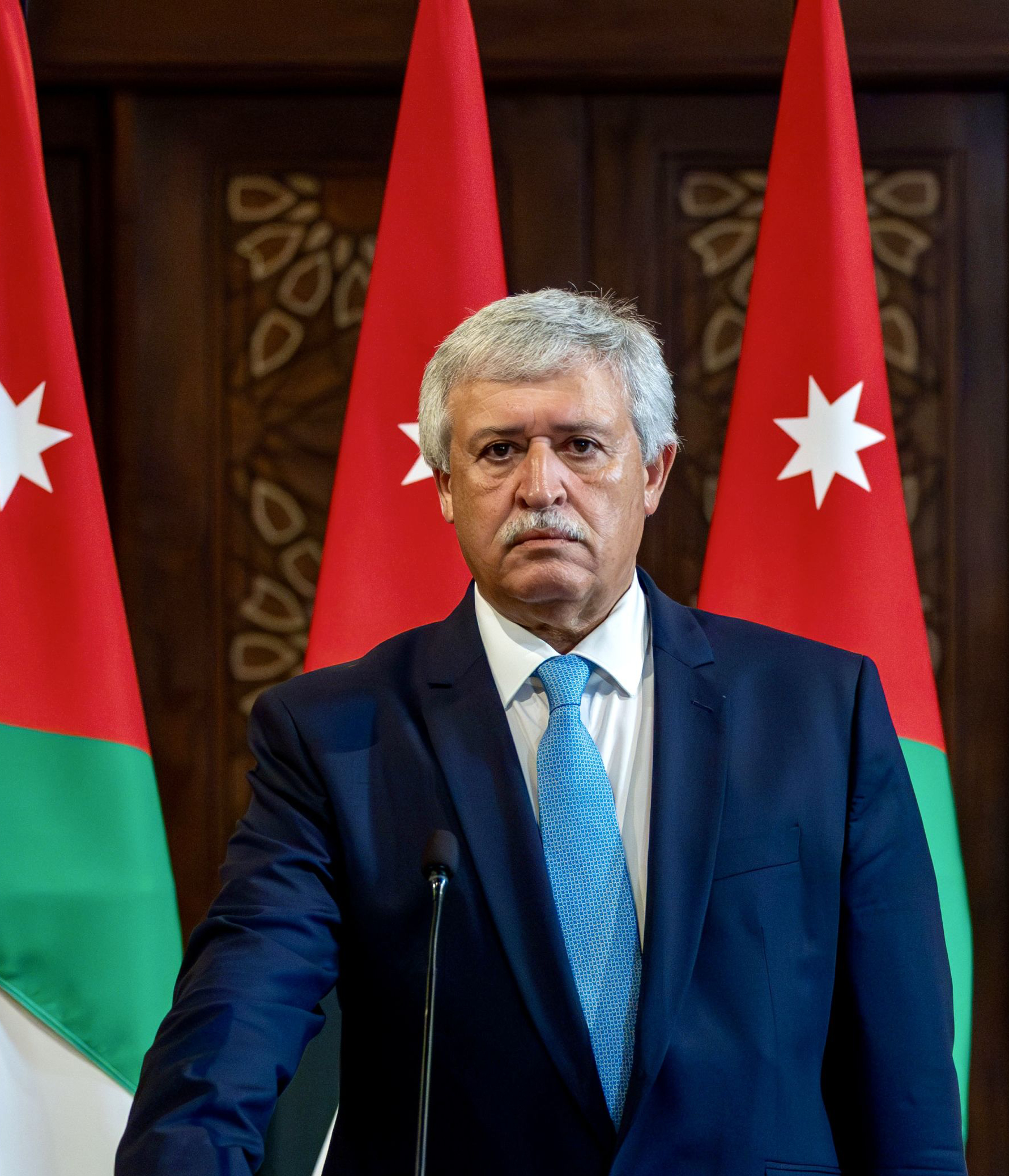 وزير النقل يبحث مع السفير الكازاخستاني التعاون المشترك