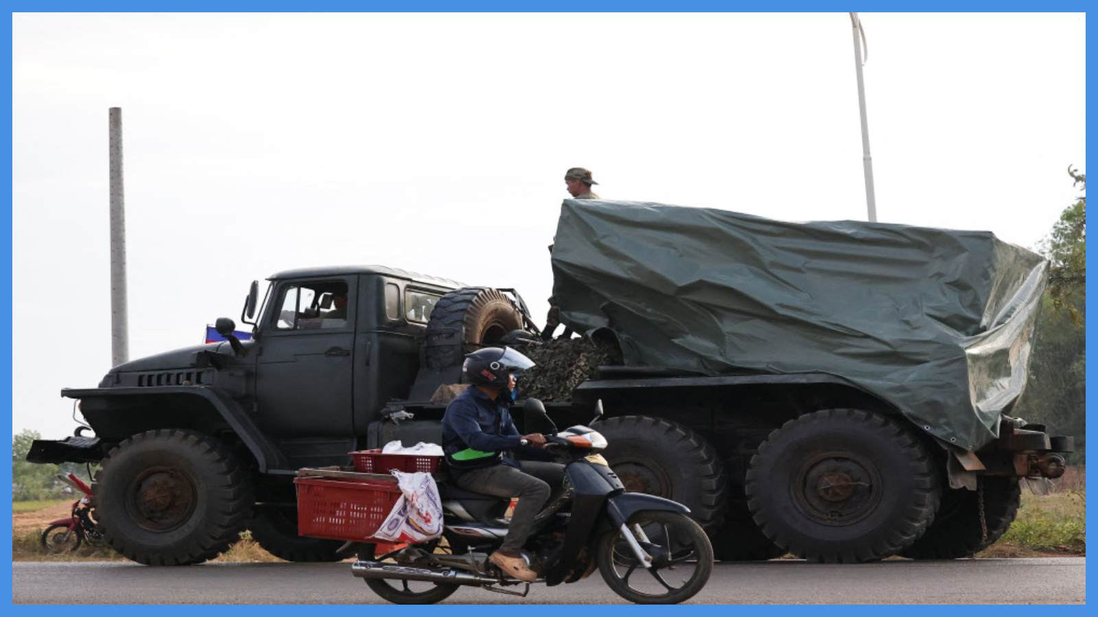 رغم وساطة ترامب ..  تواصل القصف بين تايلند وكمبوديا 