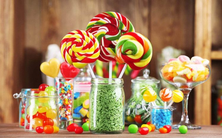 اتهام بريطاني بتسميم أطفال بسكاكر مهدئة