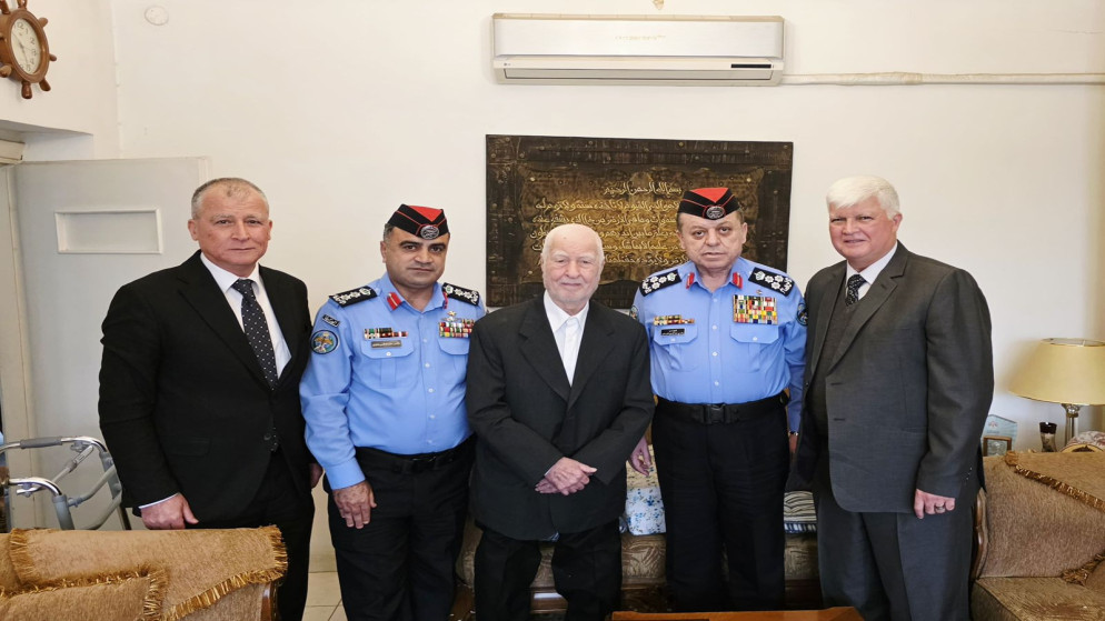 تكريم الرائد المتقاعد رقم 650 سعد الدين هاكوز