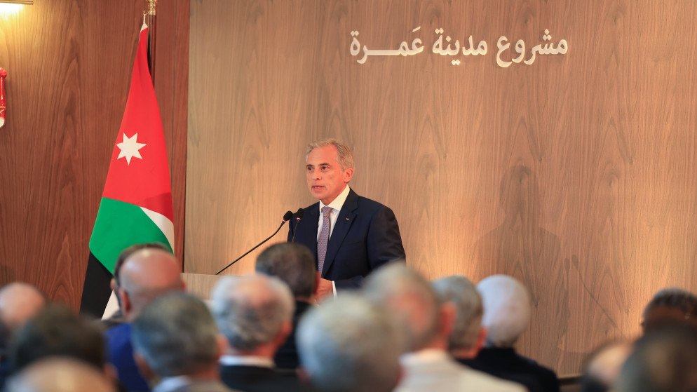 رئيس الوزراء يفتتح الجلسات الحوارية المتخصصة حول مدينة عمرة