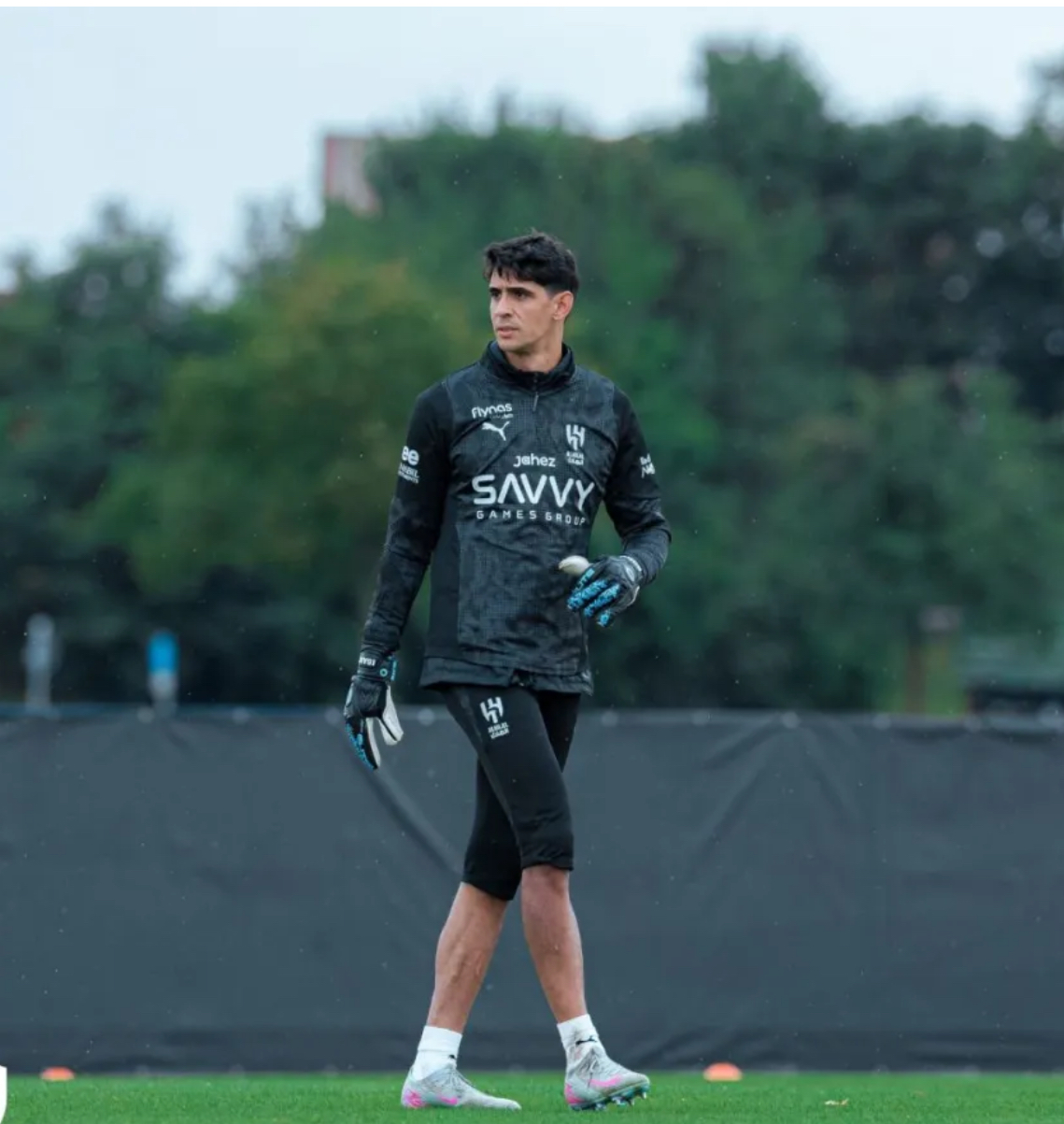 ياسين بونو يفوز بجائزة الرياضي المفضل في Joy Awards 2026