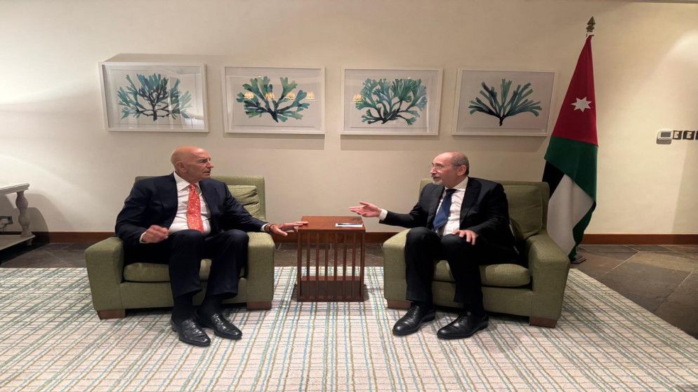 الصفدي يلتقي المبعوث الأميركي الخاص إلى سوريا في عمّان