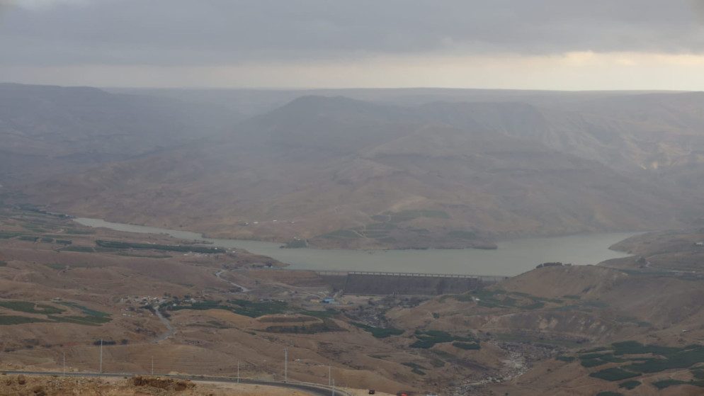 رئيس الوزراء يؤكد ضرورة إدامة مراقبة السدود