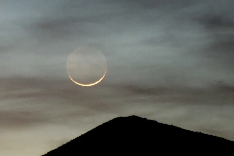 هذه الدول أعلنت الجمعة أول أيام عيد الفطر  ..  تفاصيل 