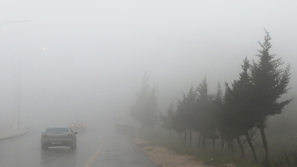 انخفاض حاد على الحرارة وتحذيرات عالية من السيول