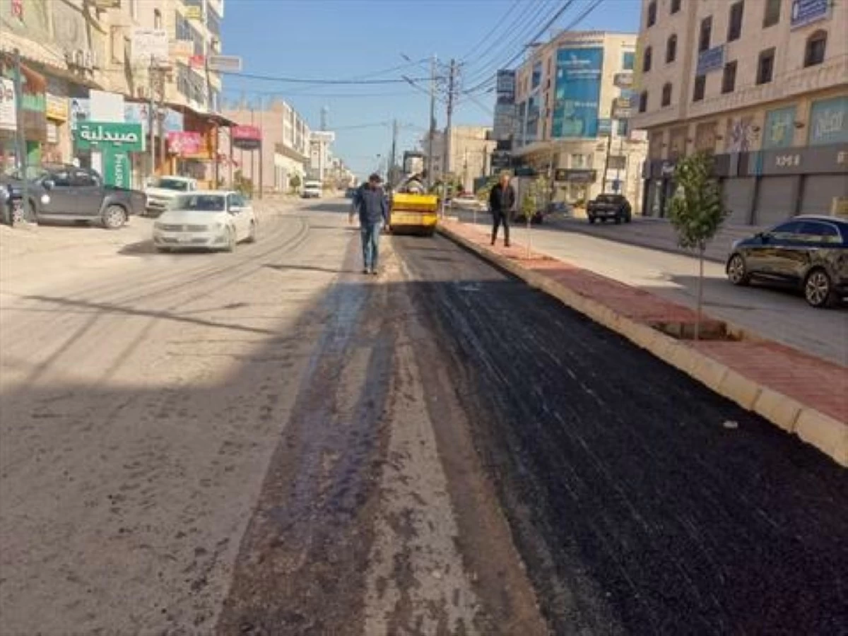 بلدية إربد تنهي أزمة شارع الثلاثين 