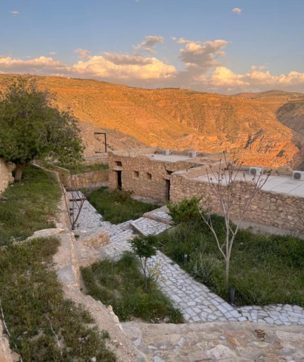 قرية المعطن في الطفيلة ..  وجهة سياحية على مسار "درب الأردن"