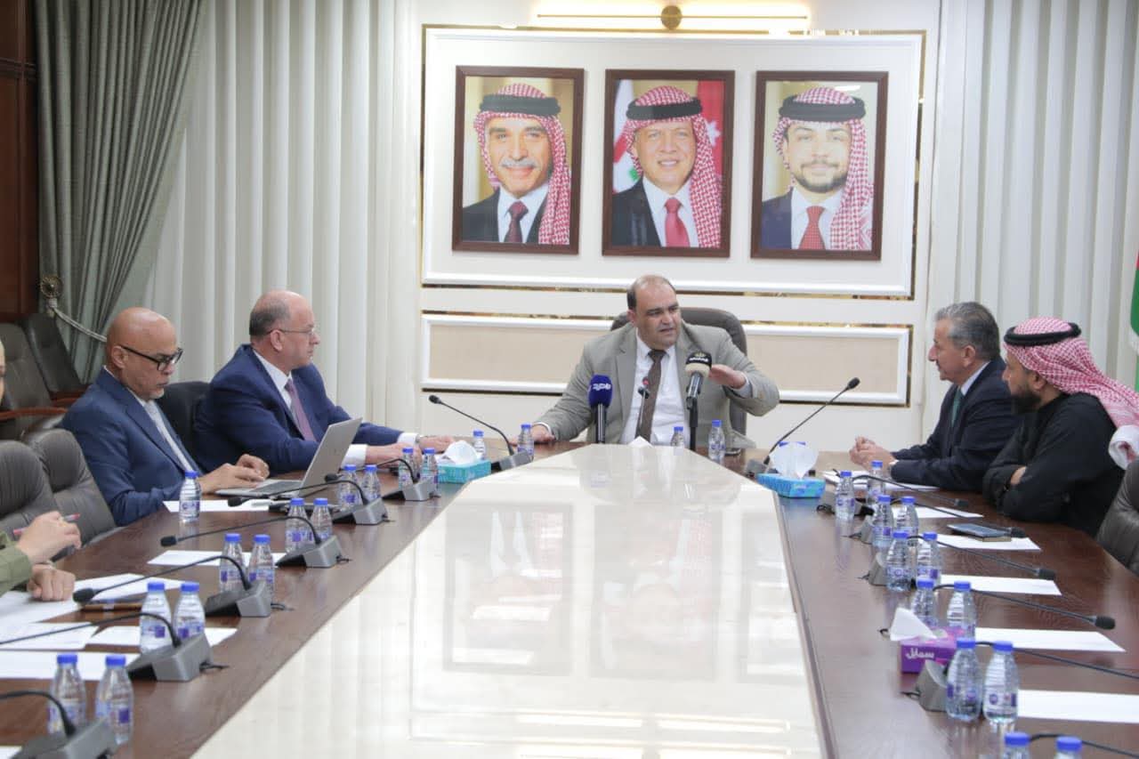 الريادة النيابية تبحث تطوير تخصصات تكنولوجيا المعلومات