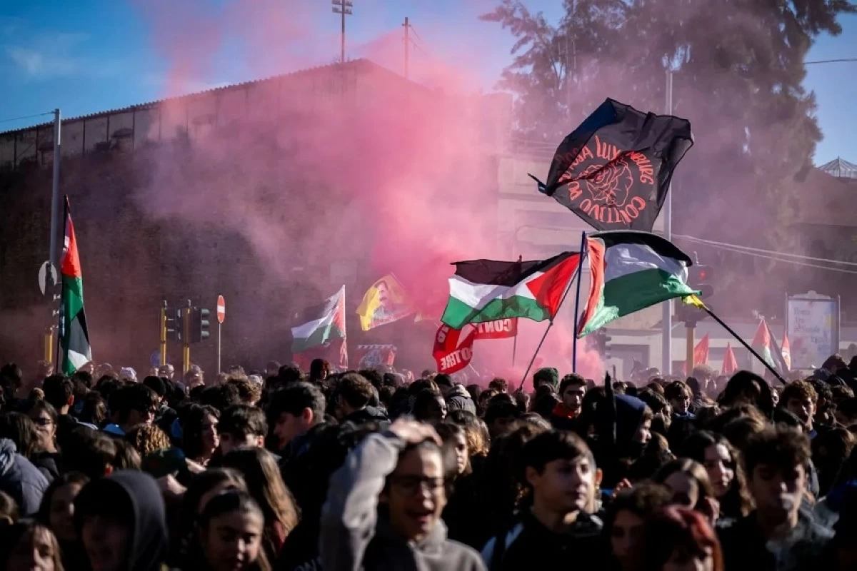 احتجاجات ضد ميلوني تتسبب بإلغاء رحلات جوية في إيطاليا