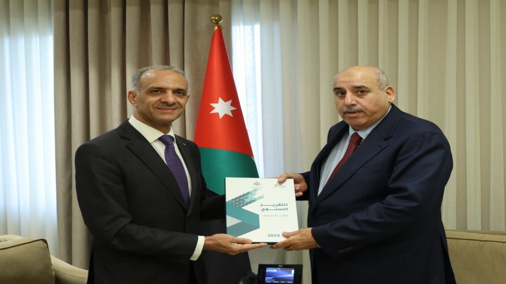 رئيس مجلس النواب يتسلم تقرير ديوان المحاسبة