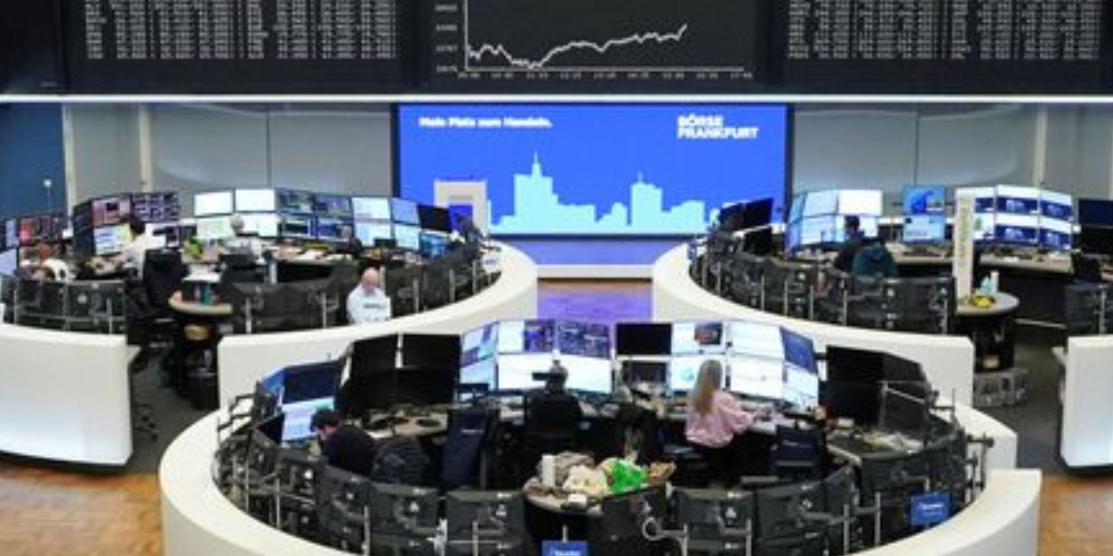 تراجع الأسهم الأوروبية إلى أدنى مستوياتها في أسبوعين