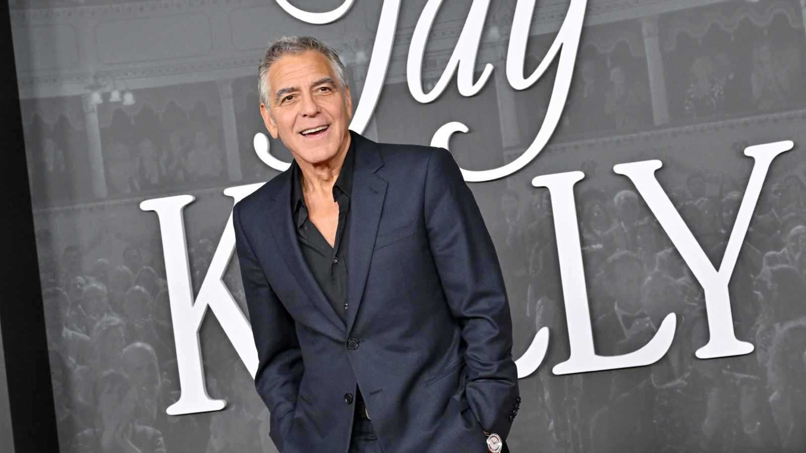 جورج كلوني يستخدم حيلة لإخفاء الشيب في فيلمه الجديد