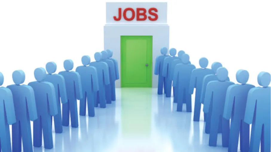 مدعوون للامتحان التنافسي والمقابلات الشخصية ..  أسماء 