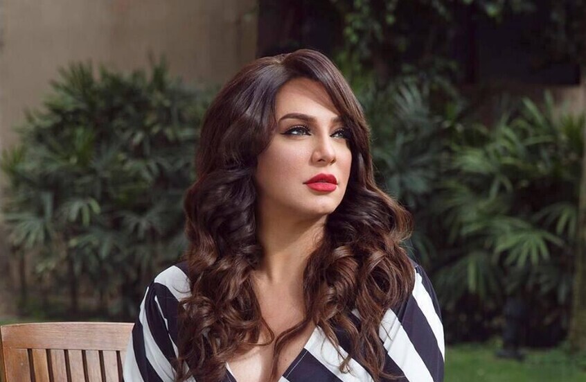 سلاف فواخرجي تنتقد تكرار الشائعات المنسوبة إليها