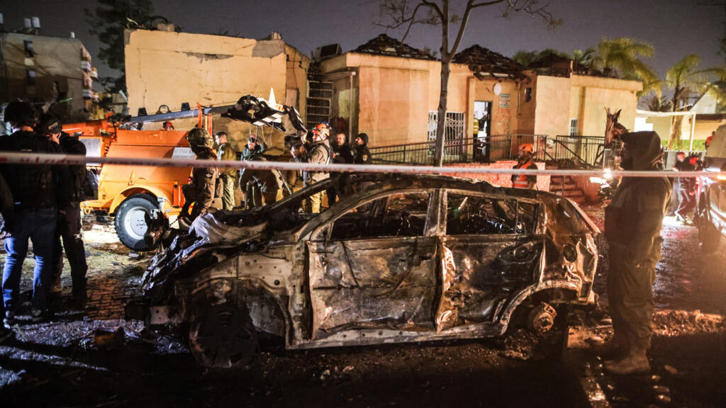 سقوط شظايا صاروخية في ديمونة ..  تحديث