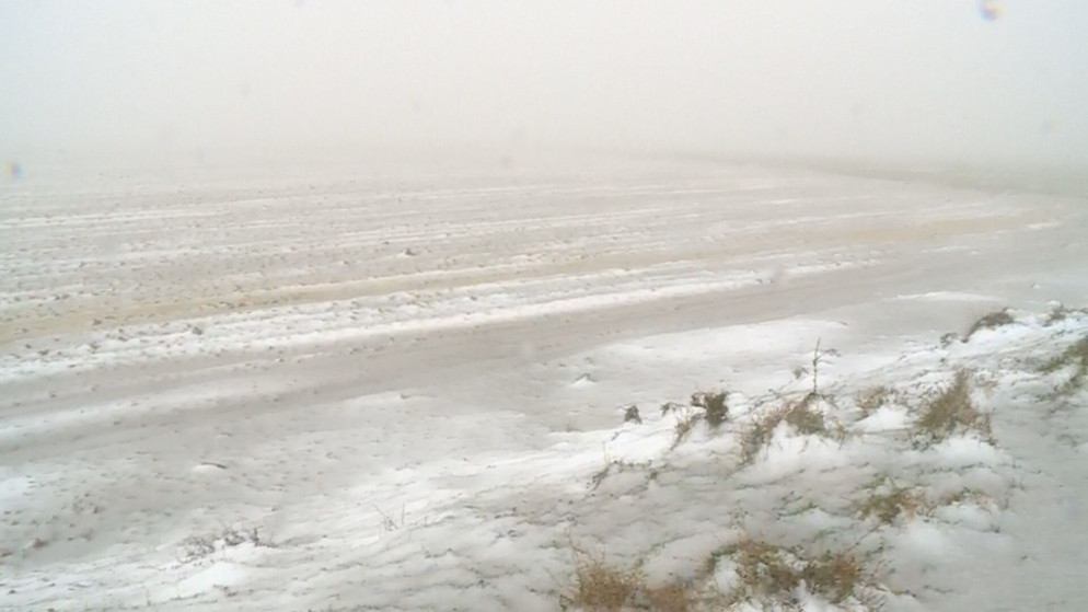 ثلوج ممزوجة بالأمطار فوق مرتفعات القادسية