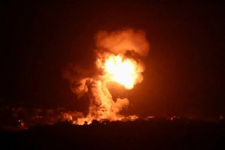 غارات إسرائيلية على ثلاث بلدات لبنانية جنوبية 