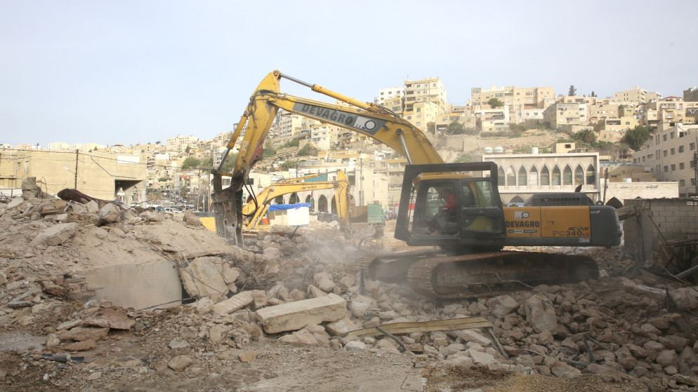 أمانة عمّان تهدم مبنيين بشارع الطلياني لتطوير وسط البلد