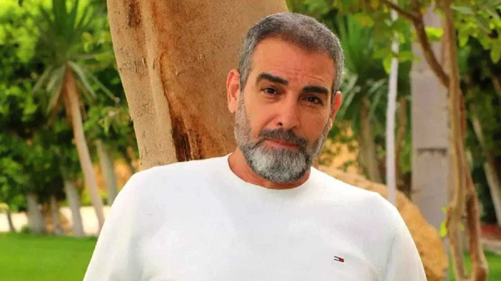 لقطة محرجة لأحمد عبد العزيز تثير الجدل