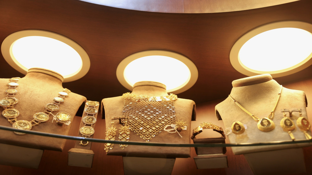 انخفاض إضافي على الذهب الخميس… عيار 21 يتراجع 70 قرشا محليا