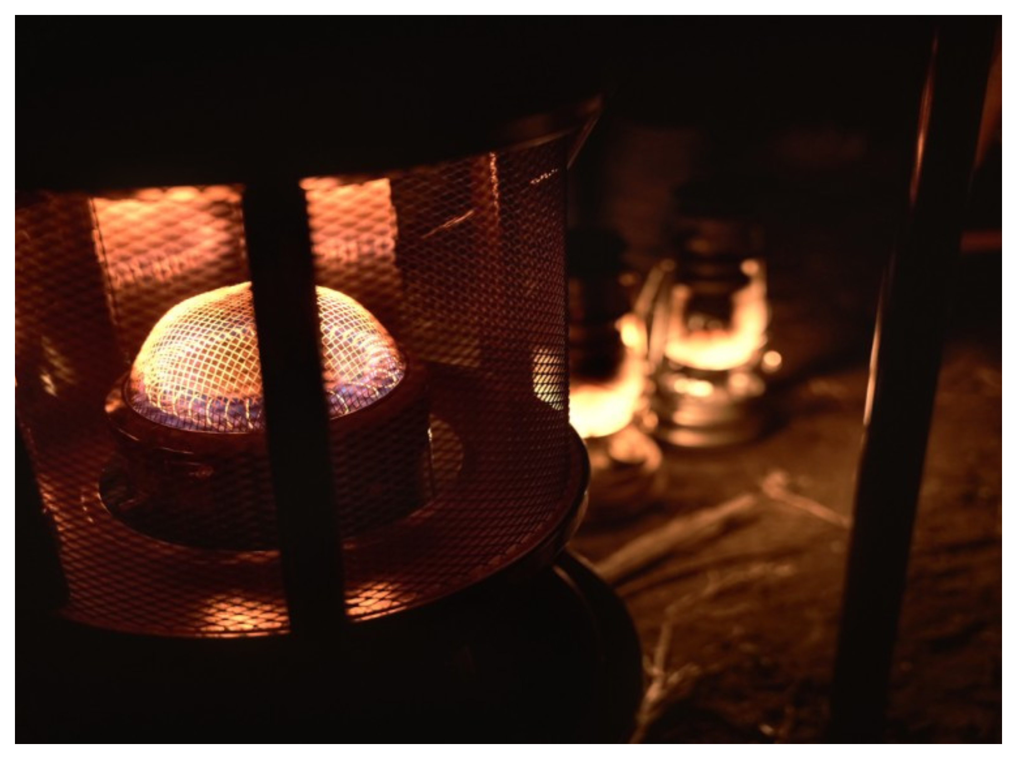 إصابة خمسة أشخاص من عائلة واحدة بحروق في محافظة العاصمة