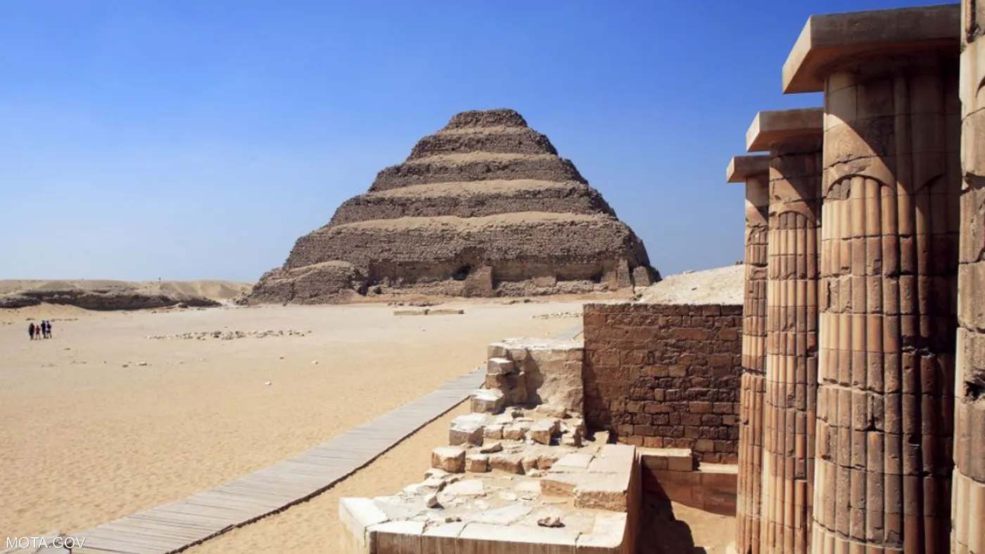 هولندا تعيد تمثالًا فرعونيًا عمره 3500 عام