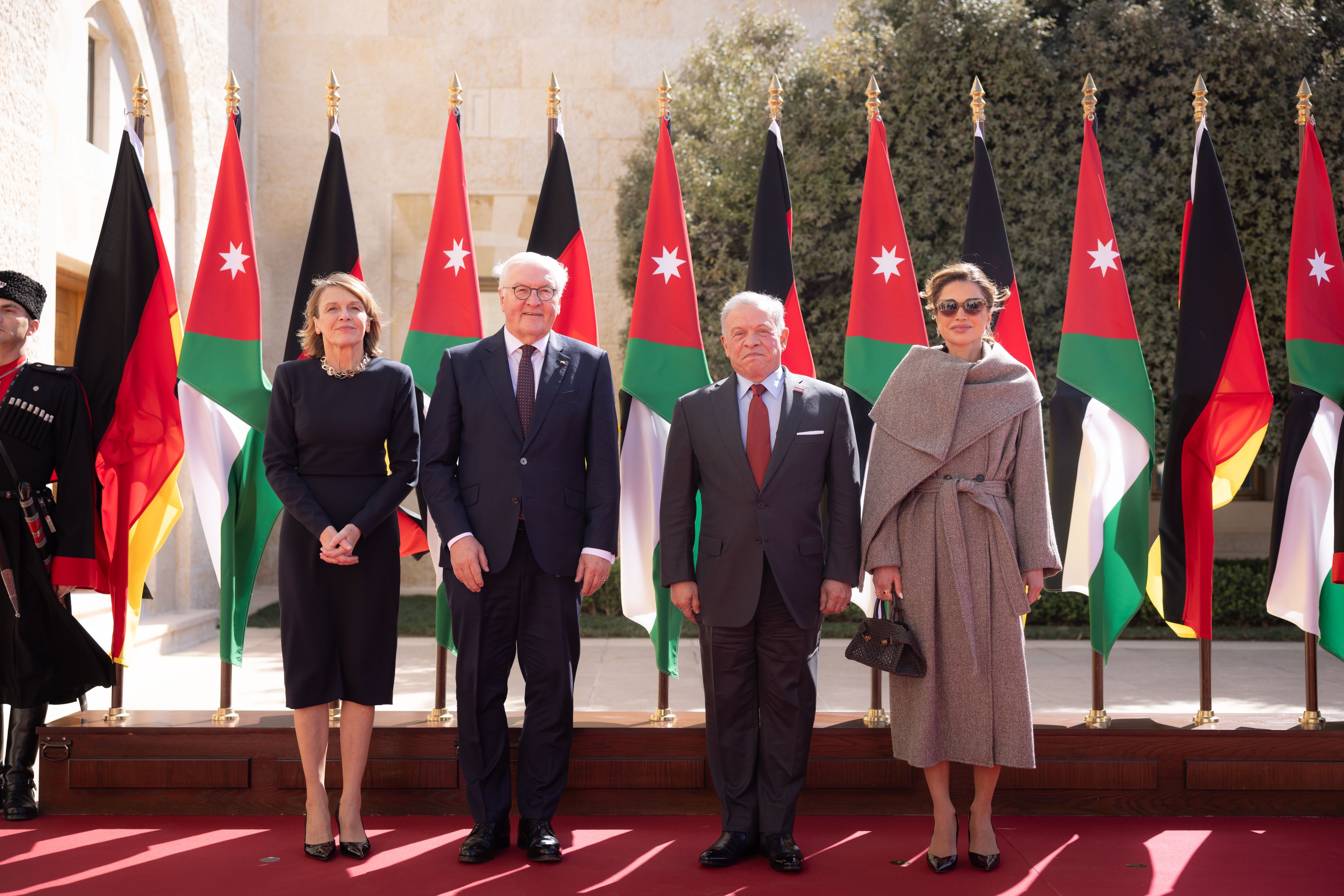 الملك والرئيس الألماني يبحثان في عمان سبل توطيد التعاون ومستجدات المنطقة