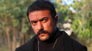 أحمد العوضي يثير الجدل من جديد 