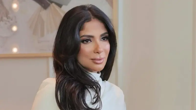 منى زكي تلجأ للقضاء بعد نشر صور مسيئة والنقابة تعلن دعمها الكامل