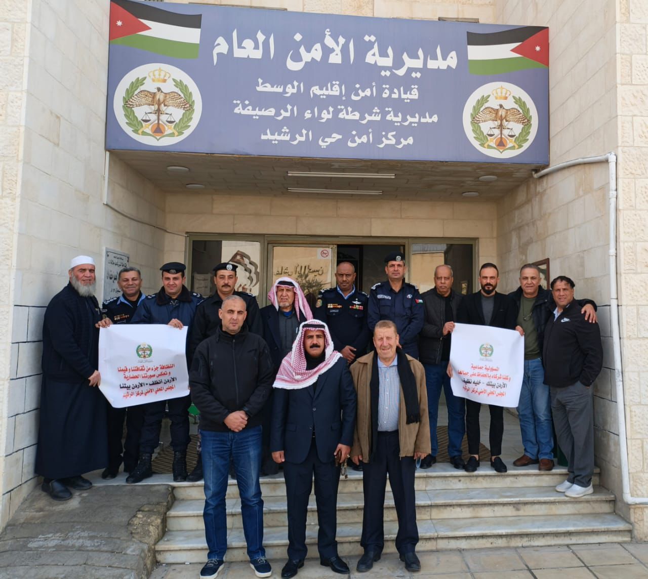 المجالس المحلية تدعم حملة الحد من الإلقاء العشوائي للنفايات