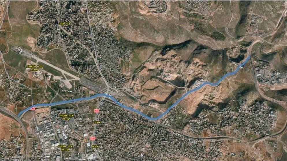 سلطات الاحتلال تشرع بشق شارع استيطاني شمال القدس