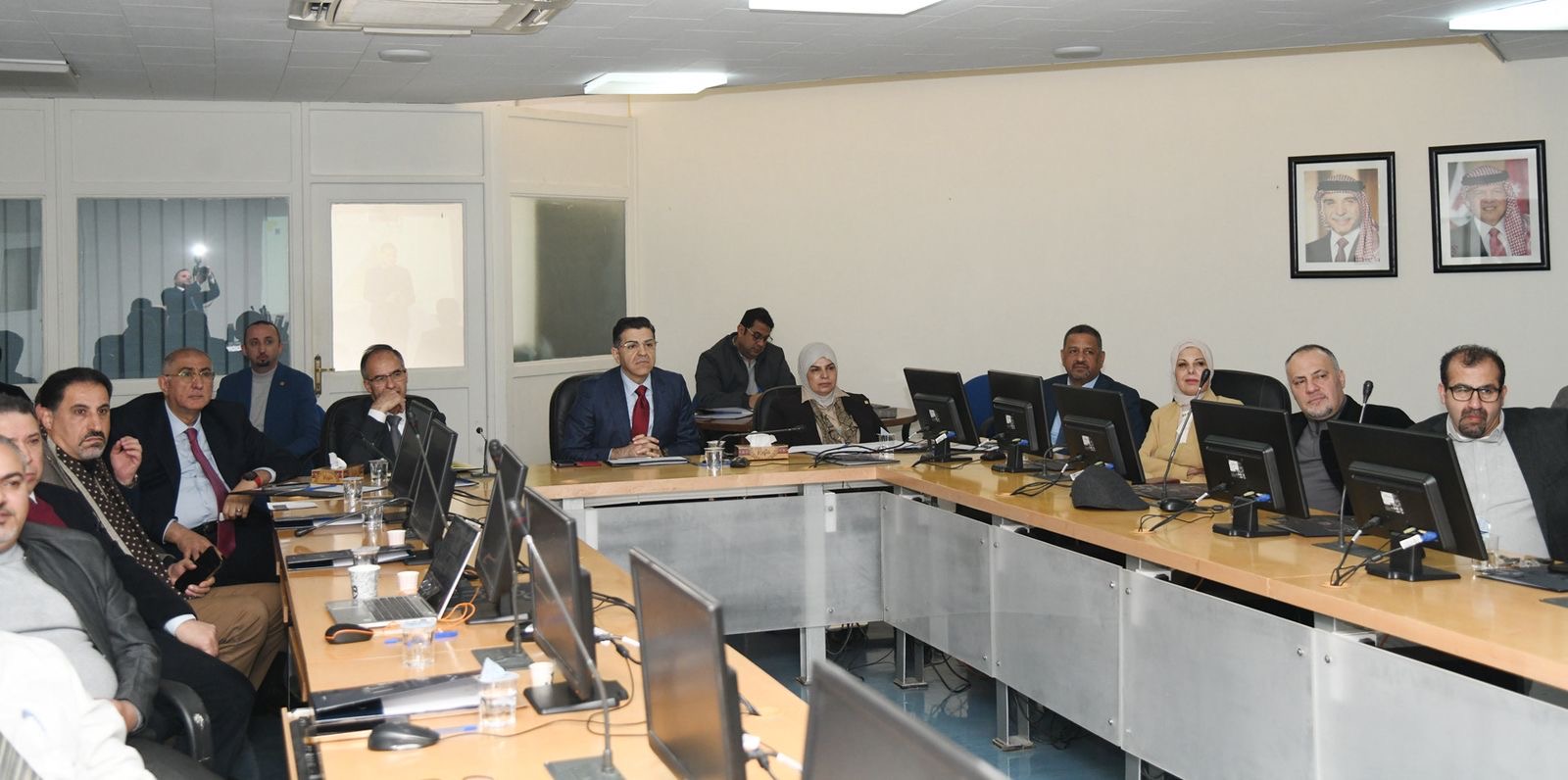 جامعة العلوم والتكنولوجيا تطلق ورشة تدريبية متخصصة في الخطة الاستراتيجية