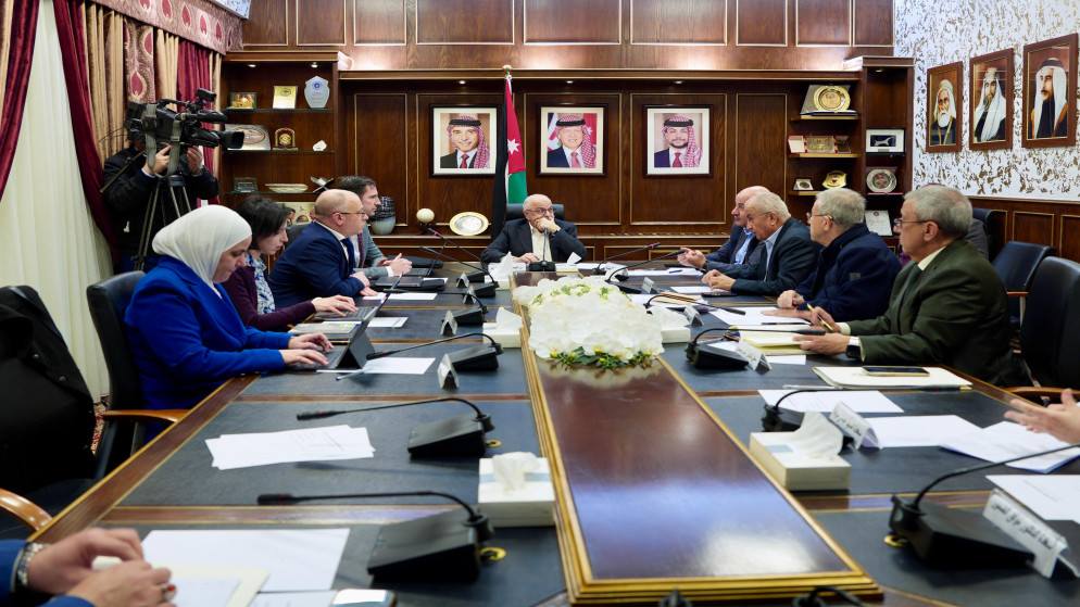 مالية الأعيان تلتقي فريقا من مكتب التدقيق الوطني البريطاني