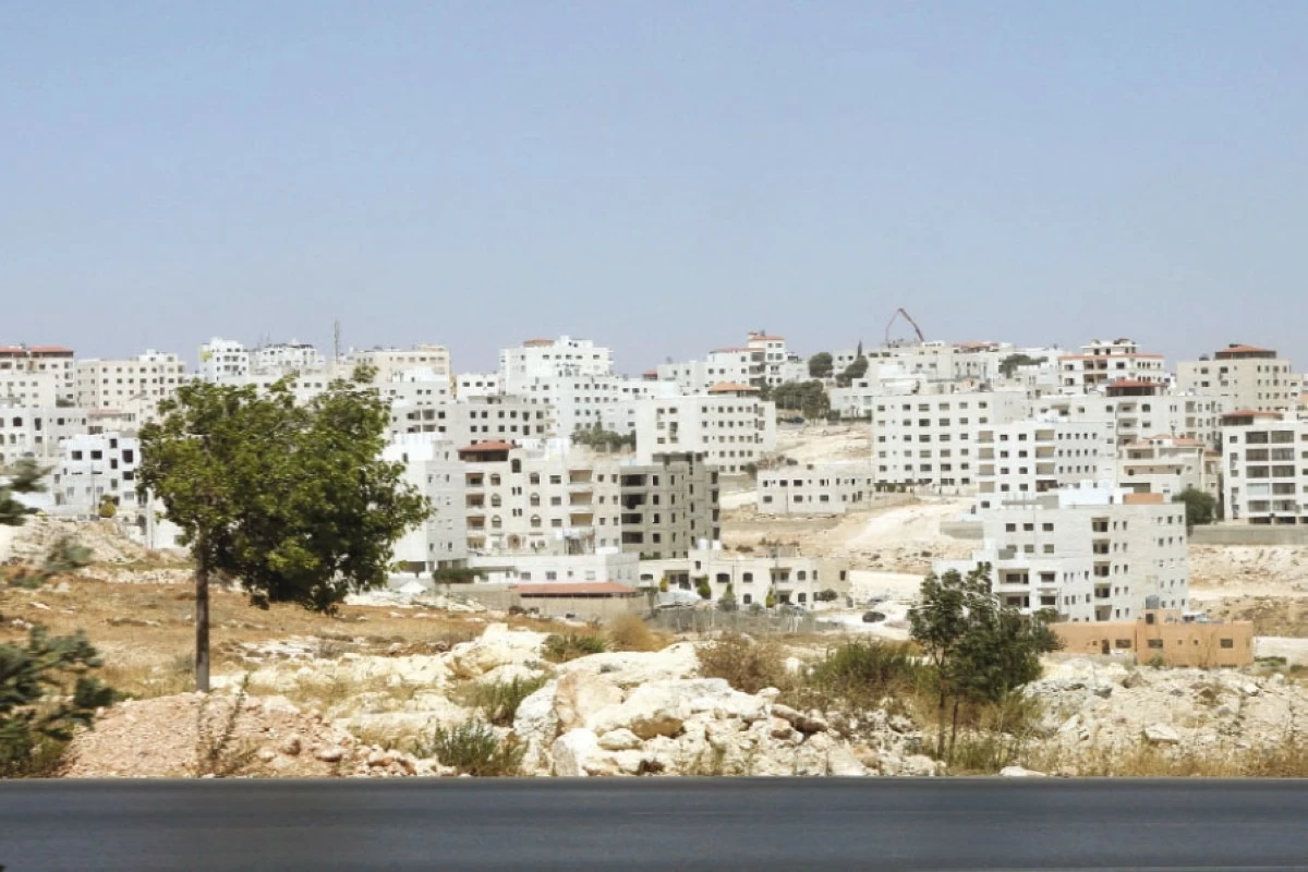 تراجع مبيعات العقار 13%  ..  ومطالب بتخفيض فوائد القروض السكنية