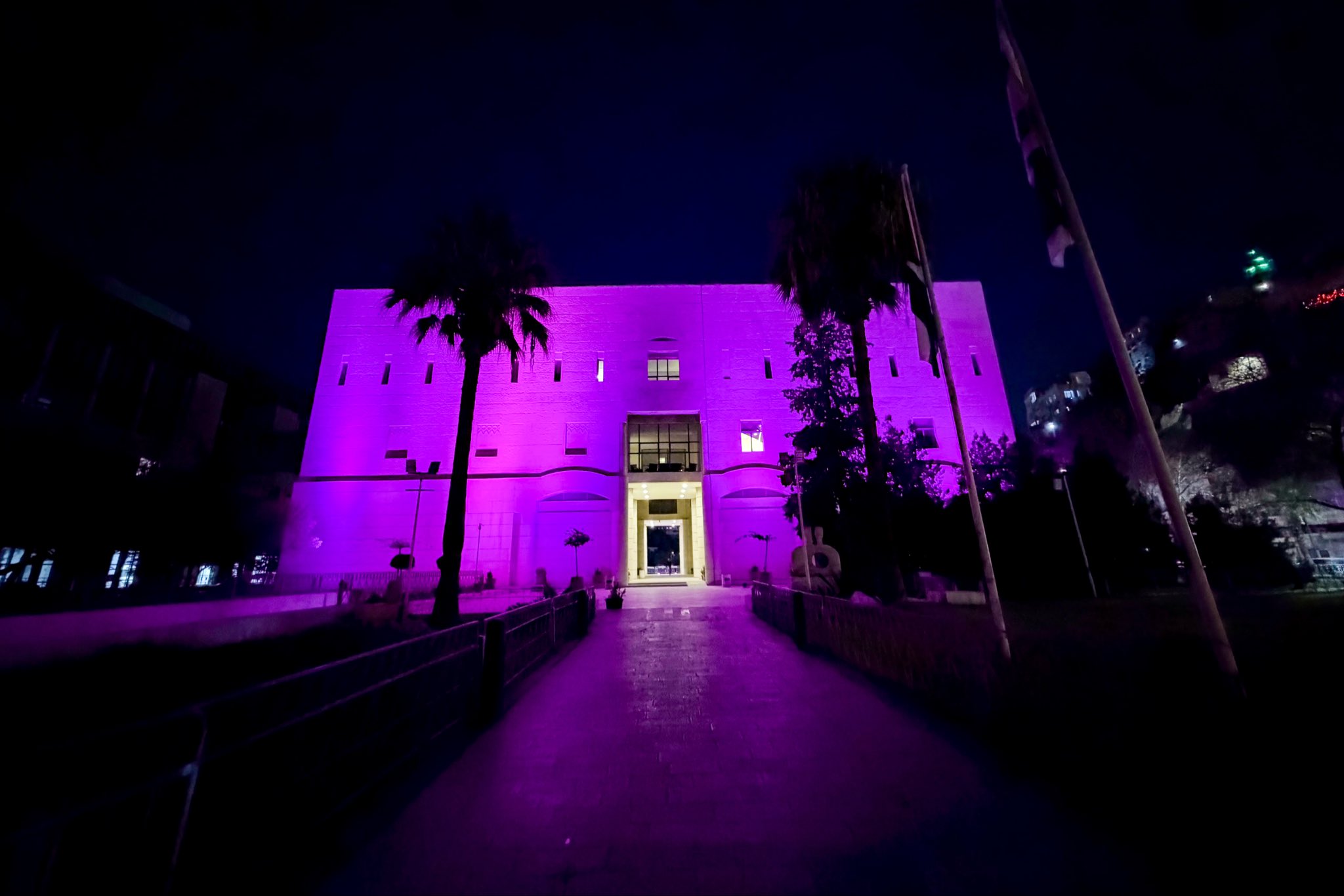 إضاءة معالم عمّانية بمناسبة يوم مدينة عمّان  